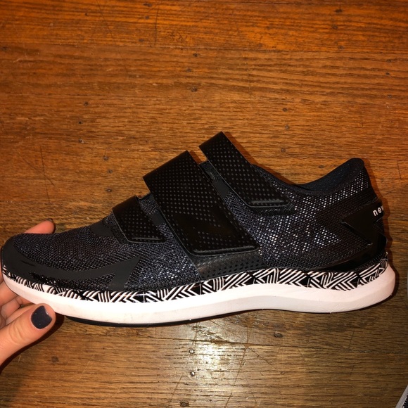 new balance women's spin shoes